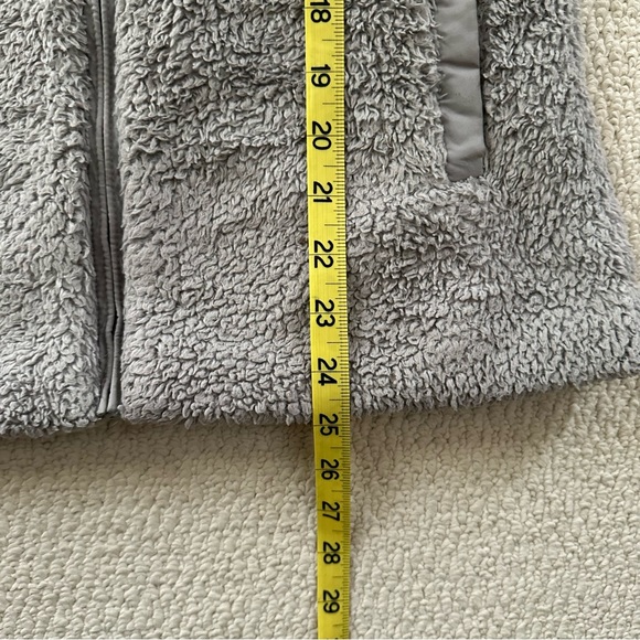 Patagonia Fleece Zipper Jacket - Picture 8 of 8